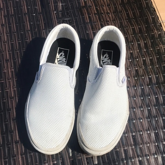White slip on vans - Picture 1 of 5
